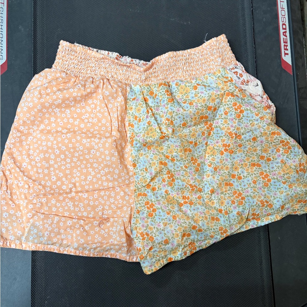 American Eagle Outfitters Peach & Cream Floral Patchwork Shorts